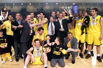 Από το ζενίθ στο ναδίρ το Μαρούσι