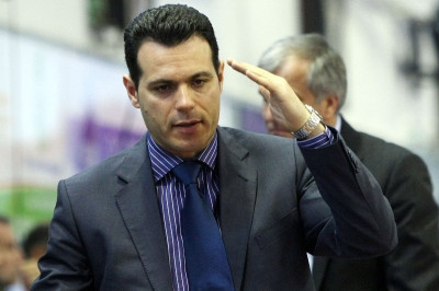 Με τα φρένα… σπασμένα