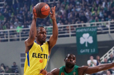 Τέλος από τη Μακάμπι ο Μάλετ