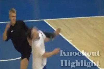 Νοκ άουτ σε παιχνίδι… futsal! (video)