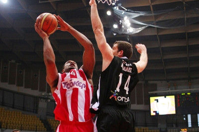 Χάινς: «Να τελειώνουμε το Σάββατο»