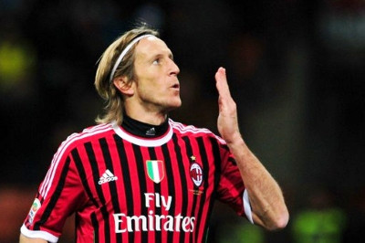 Αμπροζίνι: «Μέσα στον τίτλο»