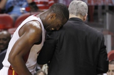 Τραυματισμός Ουέιντ και ήττα των Χιτ