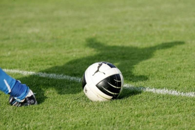 Football League με ενδιαφέρον στην ουρά