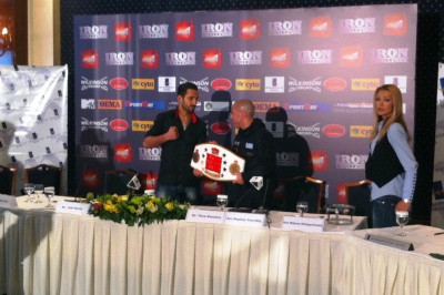 Ζαμπίδης: «Εύχομαι να είναι γιορτή και να υπάρξει ψυχική ανάταση!» (videos+photos)