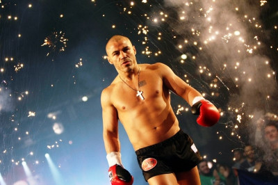 Δεν γουστάρει το... ρινγκ της πολιτικής ο Ζαμπίδης!