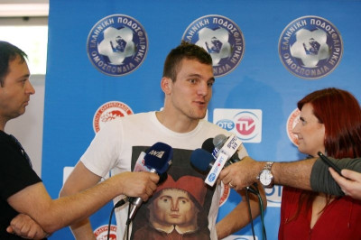 Μέγιερι: «Υπέροχα στον Ολυμπιακό, δεν θέλω να φύγω» (videos)