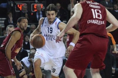 Δεν θέλουν Βούγιασιτς οι Ράπτορς