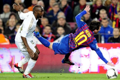 Αποσύρεται για Ντιαρά η Φενέρμπαχτσε