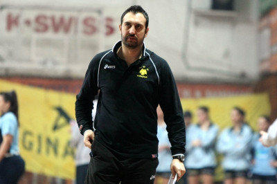 Ανανέωσε για δύο ακόμα χρόνια στην ΑΕΚ ο Οικονόμου