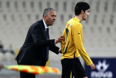 Κωστένογλου: «Πιστεύω σε εσάς, να είμαστε ενωμένοι!»