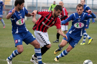 Συμπλήρωσαν κάρτες Κολοτούρος, Αγκιρίμπα