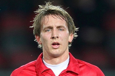 «Η Λίβερπουλ παρακολουθεί τον Ντε Γιονγκ»