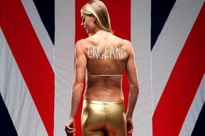 Χάνα Ίνγκλαντ: η σέξι φωτογράφιση πριν τους Ολυμπιακούς Αγώνες