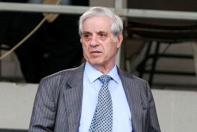 Επαφή Αλαφούζου με Παύλο