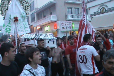 Ο Βόλος «κήδεψε» ΠΑΣΟΚ και «ψήφισε» Ολυμπιακό! (photos+videos)