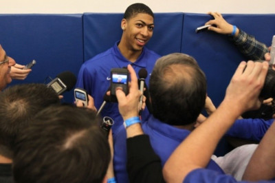 Άντονι Ντέιβις και Τζέιμς Χάρντεν στην προεπιλογή των Η.Π.Α.