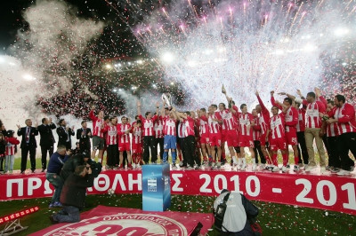 Με πολλές εκπλήξεις η φιέστα στο Καραϊσκάκη