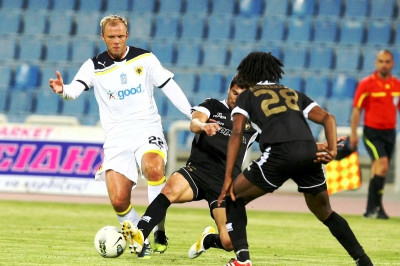 ΑΕΚ: Κανονικό Γκούντγιονσεν, Βάργκας και Κλωναρίδης