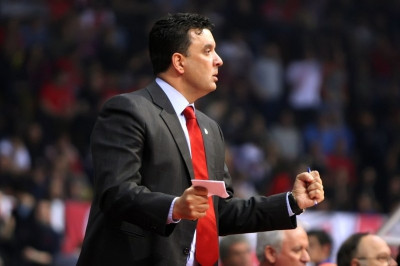 Αγγέλου: «Η Μπαρτσελόνα υπερέχει, αλλά ο Ολυμπιακός μπορεί»