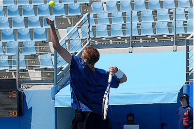 Σερβίς στο κυρίως ταμπλό του Athens Open