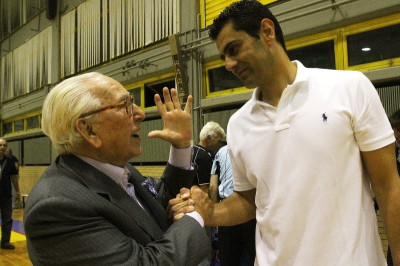 «Γιατρός» ο Καζάζης