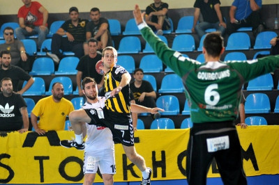 «Ζωντανή» στο κυνήγι του πρωταθλήματος η ΑΕΚ