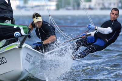 Πρόκριση και στα 49er