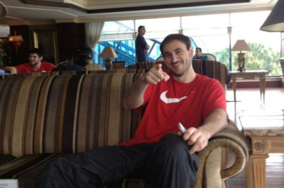 Κέσελ, Κρστιτς και στο βάθος… Παπανικολάου