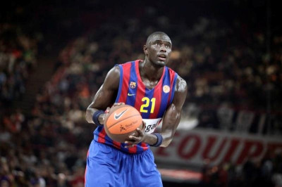 Πρόβλημα και με Εντόνγκ στην Μπαρτσελόνα!