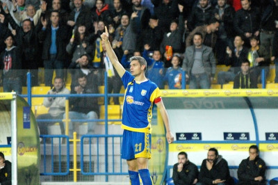 Βγαίνει το... διαζύγιο Παναιτωλικού-Χαριστέα