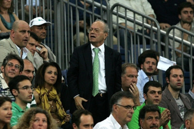 Θανάσης Γιαννακόπουλος: «Ρήγα απολογήσου»…