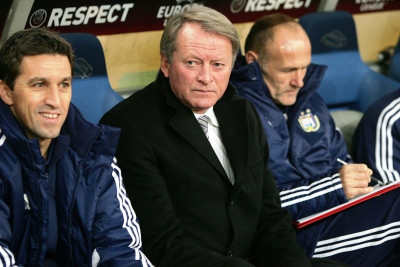 Τέλος από Άντερλεχτ ο Γιάκομπς