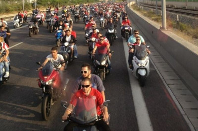 Άφιξη Ολυμπιακού: Οι φωτογραφίες του Κέσελ από την πορεία (photos)