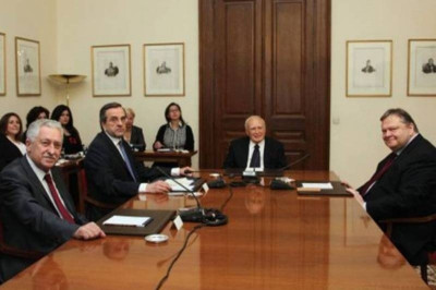 «Ψάχνουν» για κυβέρνηση προσωπικοτήτων