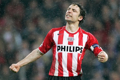 Και επίσημα στην Αϊντχόφεν ο Φαν Μπόμελ