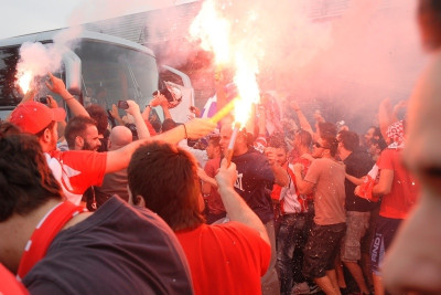 Άφιξη Ολυμπιακού: «Είσαι στο μυαλό κάτι μαγικό!» (videos)