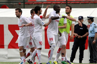 Επιστροφή Μιλένκοβιτς στον Πανσερραϊκό