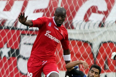 Άργησε, αλλά… δάγκωσε ο Πανσερραϊκός, 3-1 την Παναχαϊκή