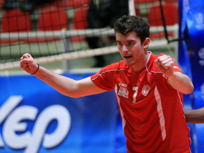 Μένει έναν χρόνο ο Φιλίποφ