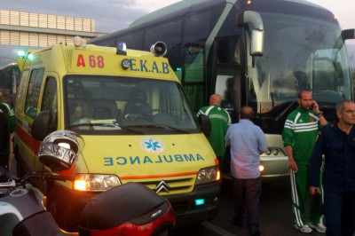 Η μεταφορά των Περπέρογλου-Σμιθ στο νοσοκομείο (photos)