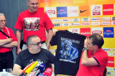 Euro 2012: Το… ξεχωριστό δώρο στον Μπίλιτς