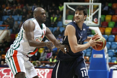 Τα κατάφερε ο Ζούρος