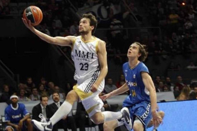 Με το δεξί με ανατροπή η Ρεάλ