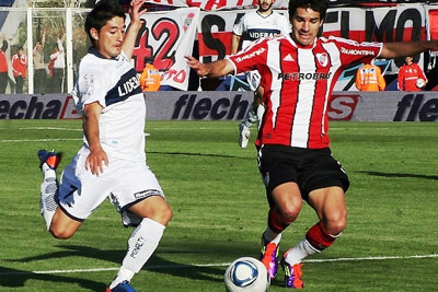 Εξετάζουν Άλαν Ρουίς στον Ολυμπιακό