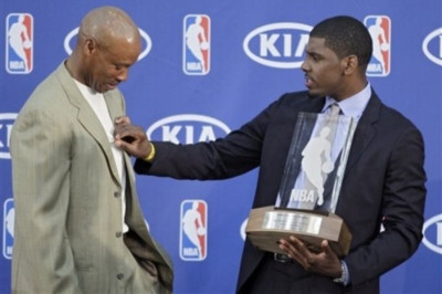 Ομόφωνα στην All-Rookie Team ο Κάιρι Έρβινγκ