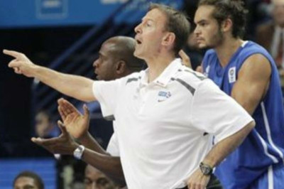 Ανανέωσε με Στραρμπούρ ο Κολέ