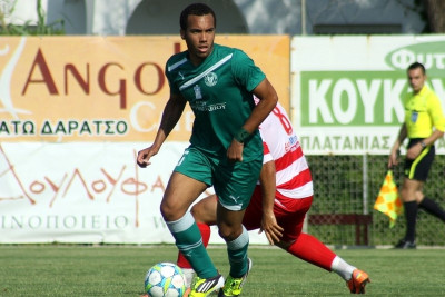 Σενάρια για Δεινόπαπα, Καρλάο στην ΑΕΛ