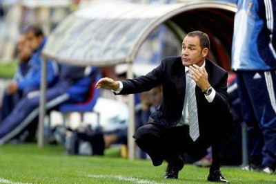 Προτάθηκε ο Βίκτορ Φερνάντεθ στον Ολυμπιακό