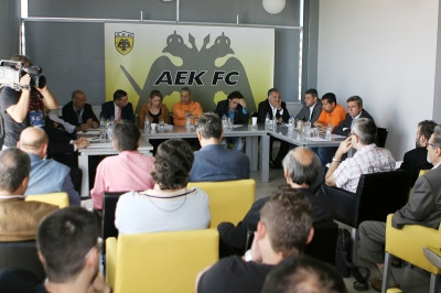 Για όλα φταίει ο...Τσίπρας